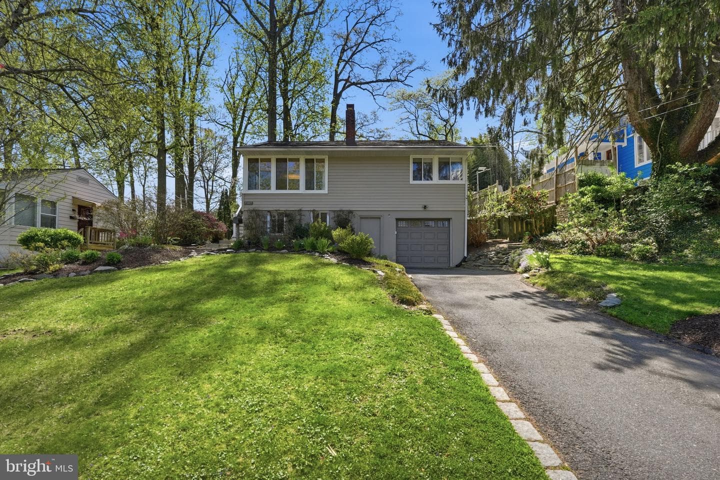 7107 Woodley Lane photo 3