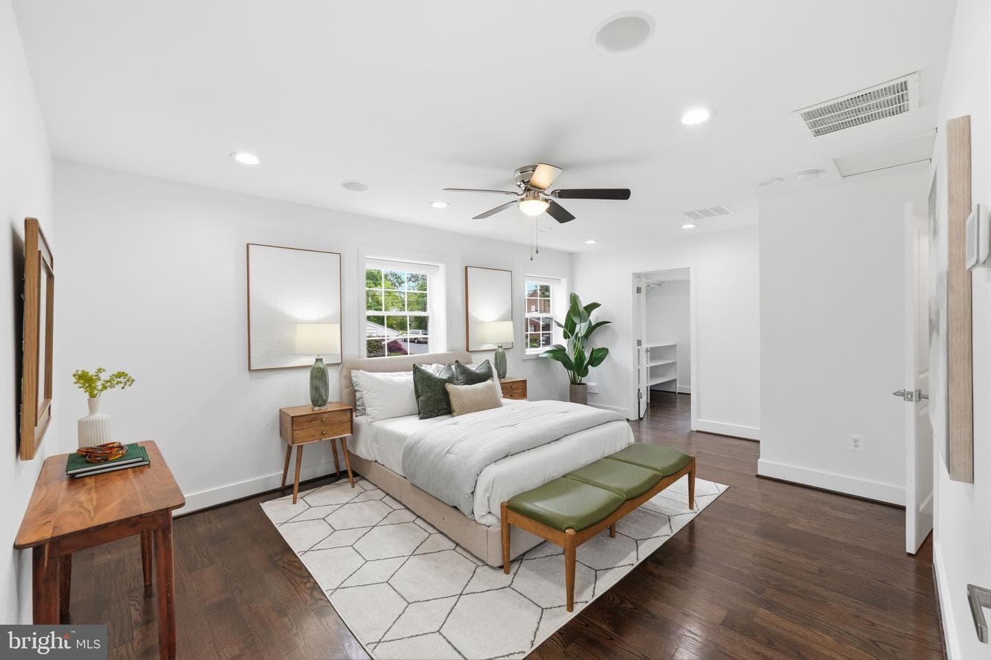 7504 Dolce Drive photo 15