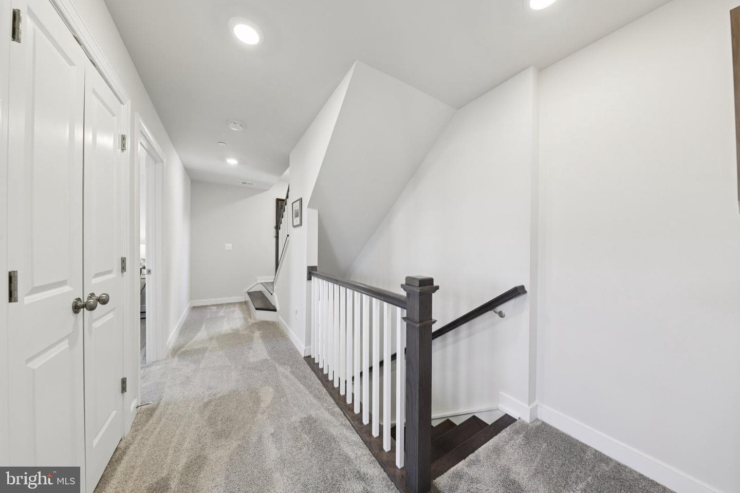 2390 Stella Place photo 16