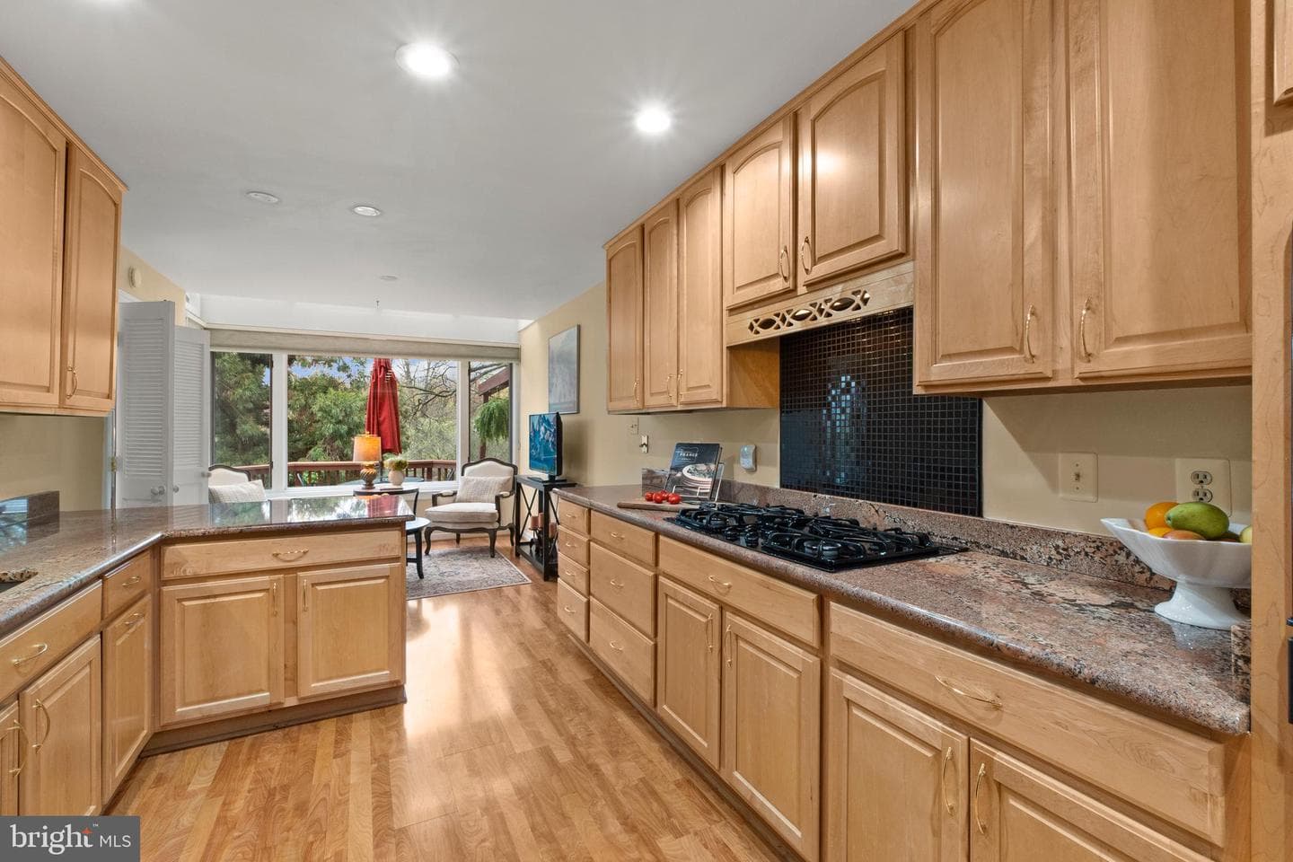 6315 Manchester Way photo 6