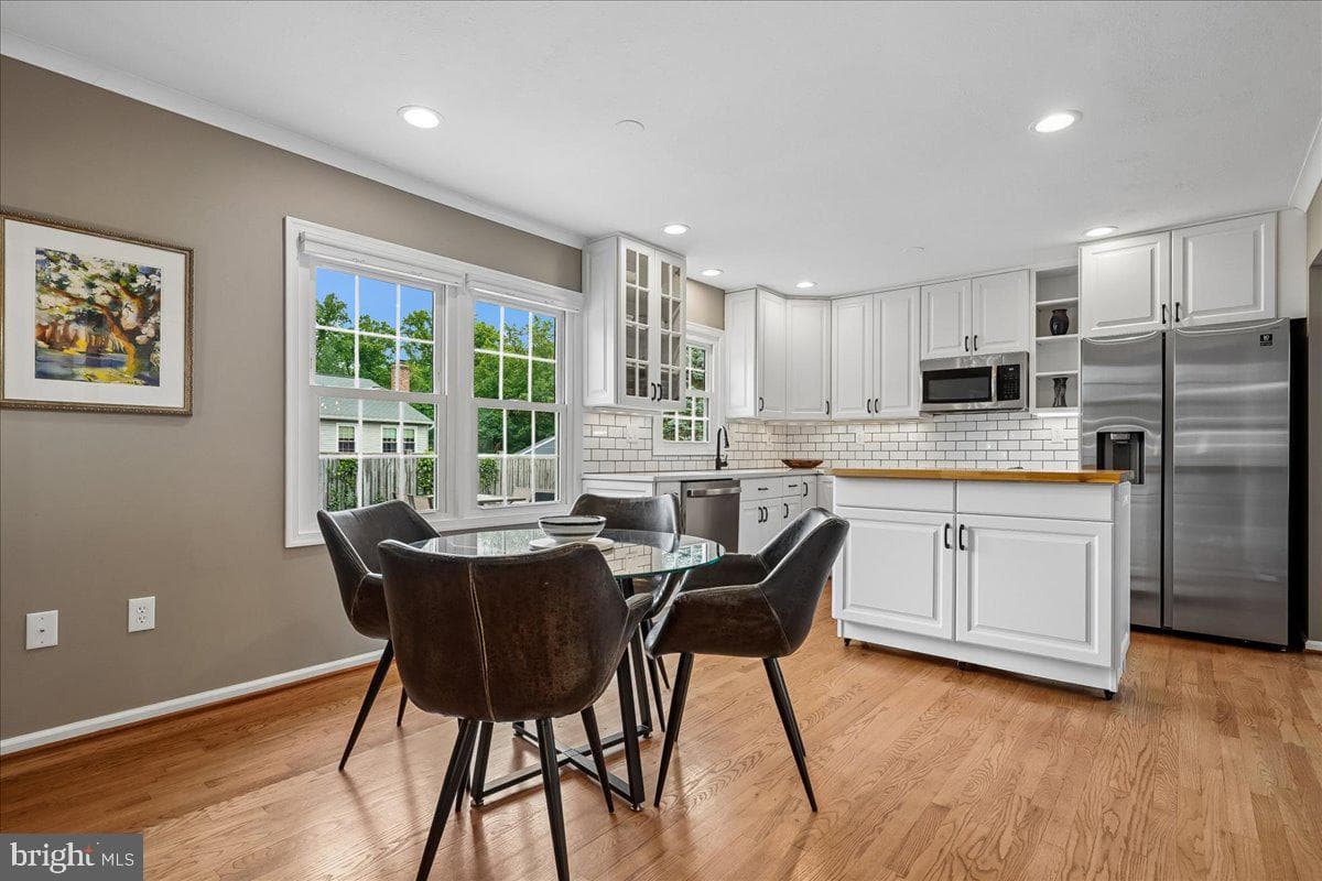 6404 Kings Landing Road photo 12