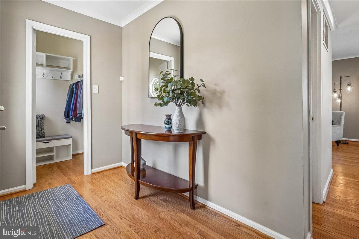6404 Kings Landing Road photo 3