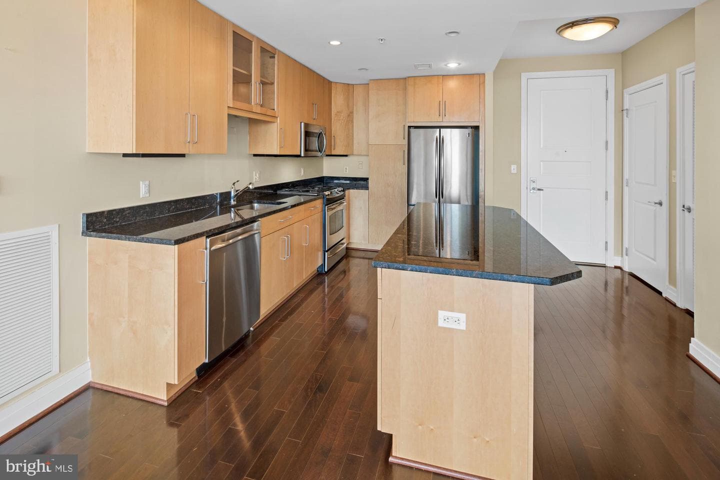 8220 Crestwood Heights Drive #1215 photo 13