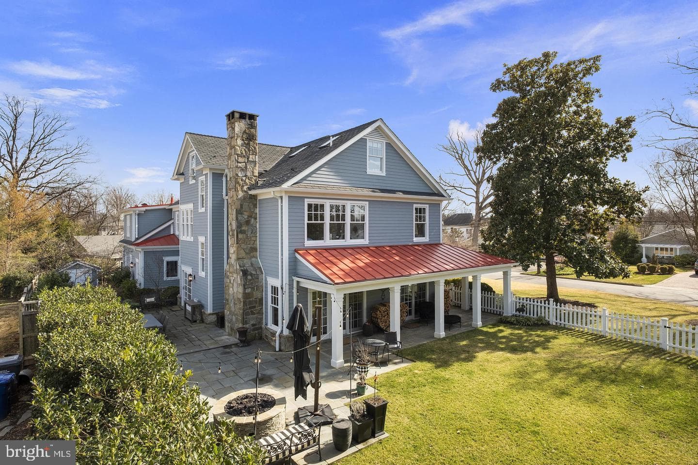 2220 Windsor Road photo 5