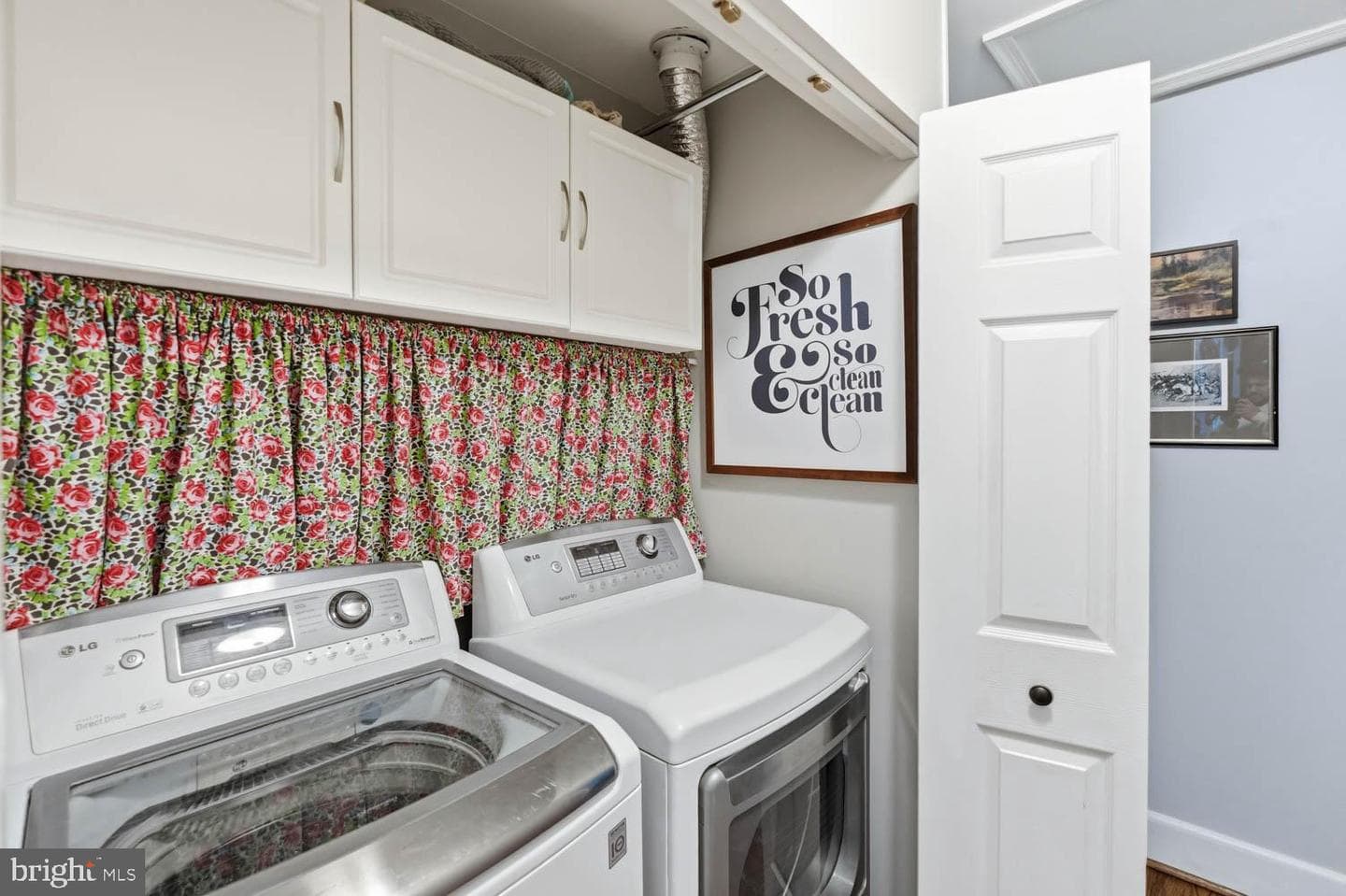 9822 Wolcott Drive photo 32