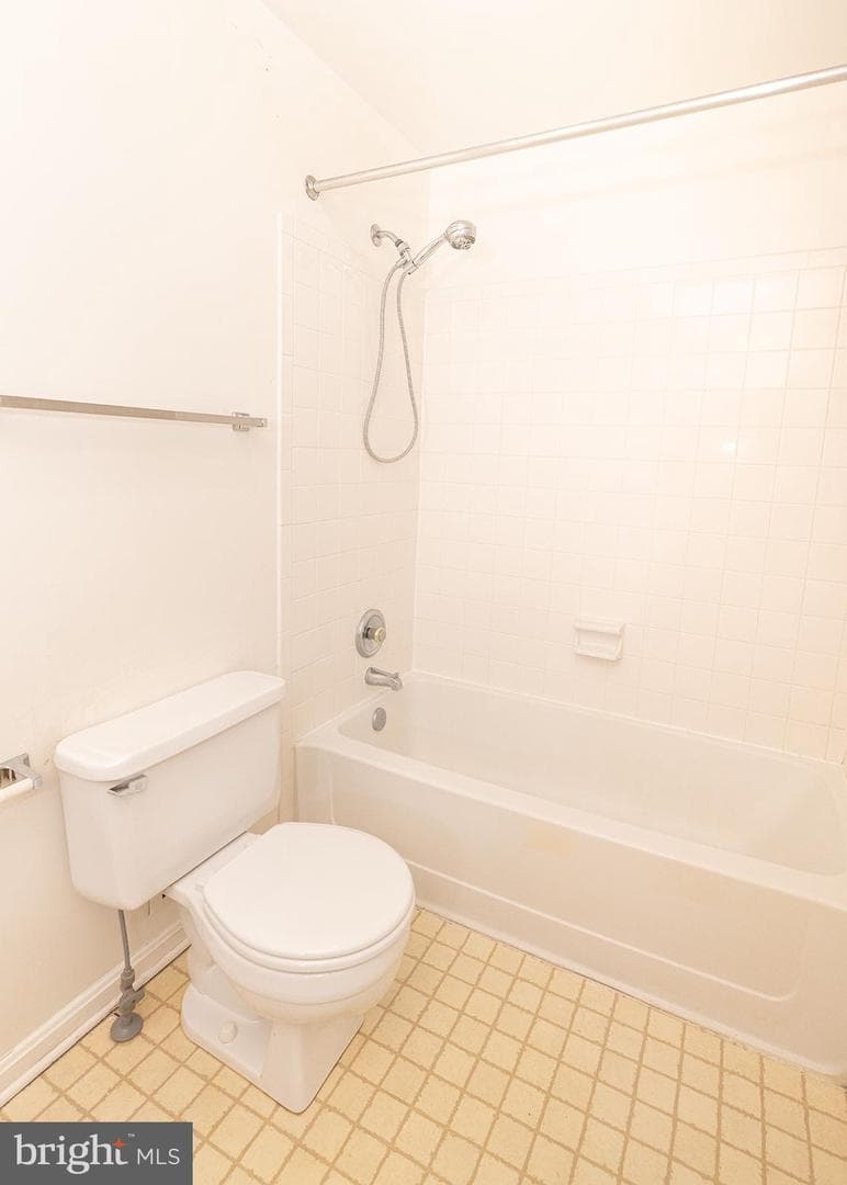 1703 Whisperhill Drive photo 16