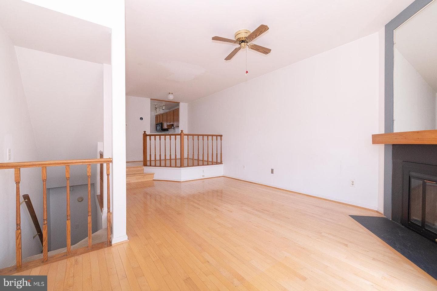 1703 Whisperhill Drive photo 5