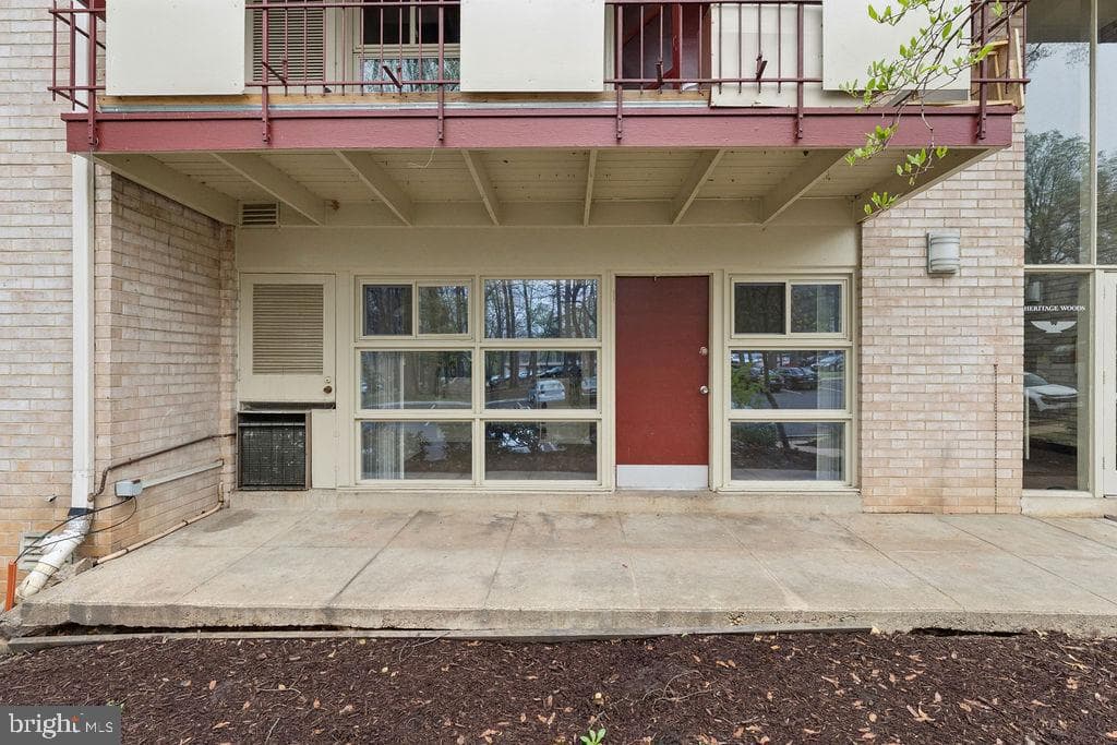 4333 Americana Drive photo 25