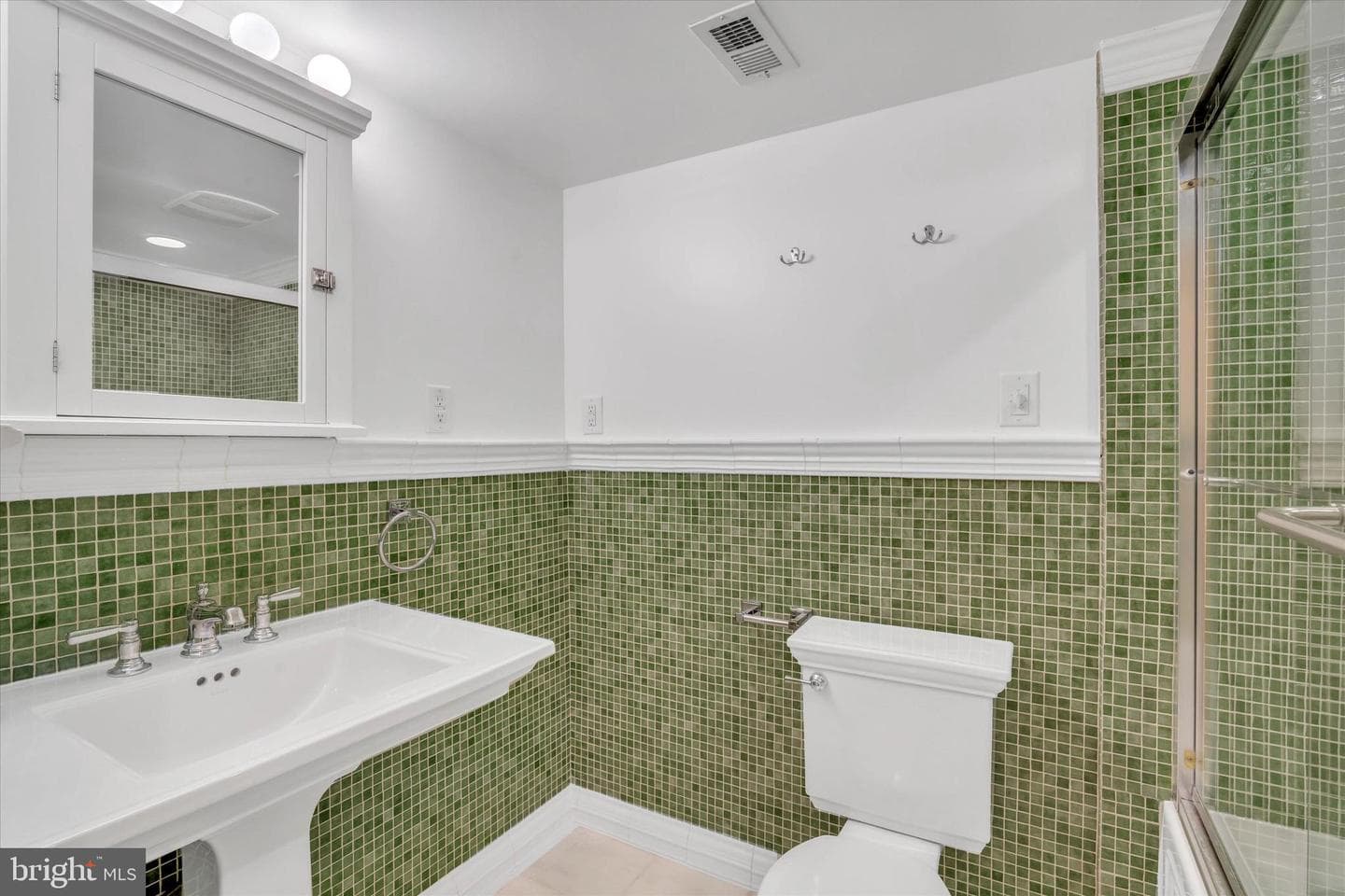 2044 Royal Fern Court #1a photo 23