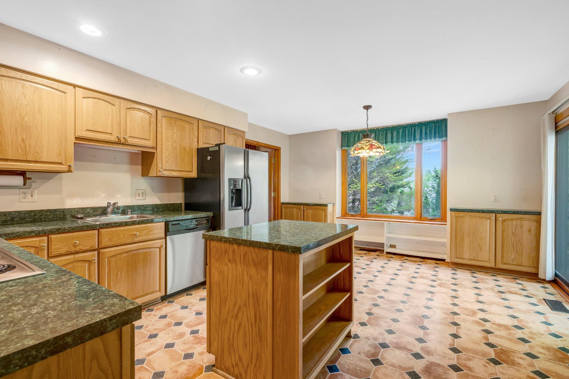 10910 Miller Road photo 15