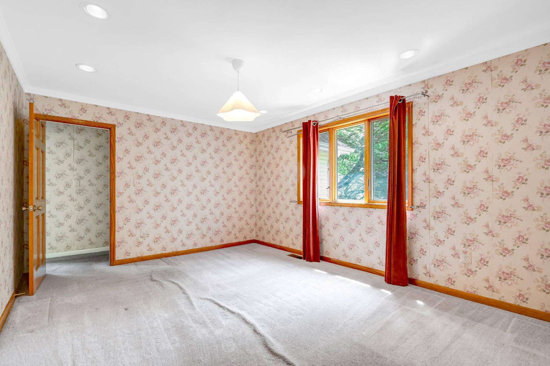 10910 Miller Road photo 33