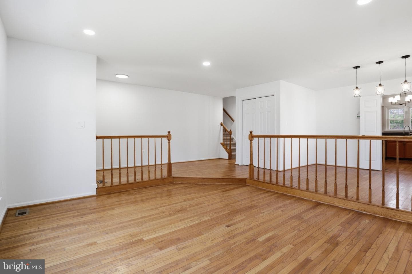 1292 Browns Mill Court photo 4