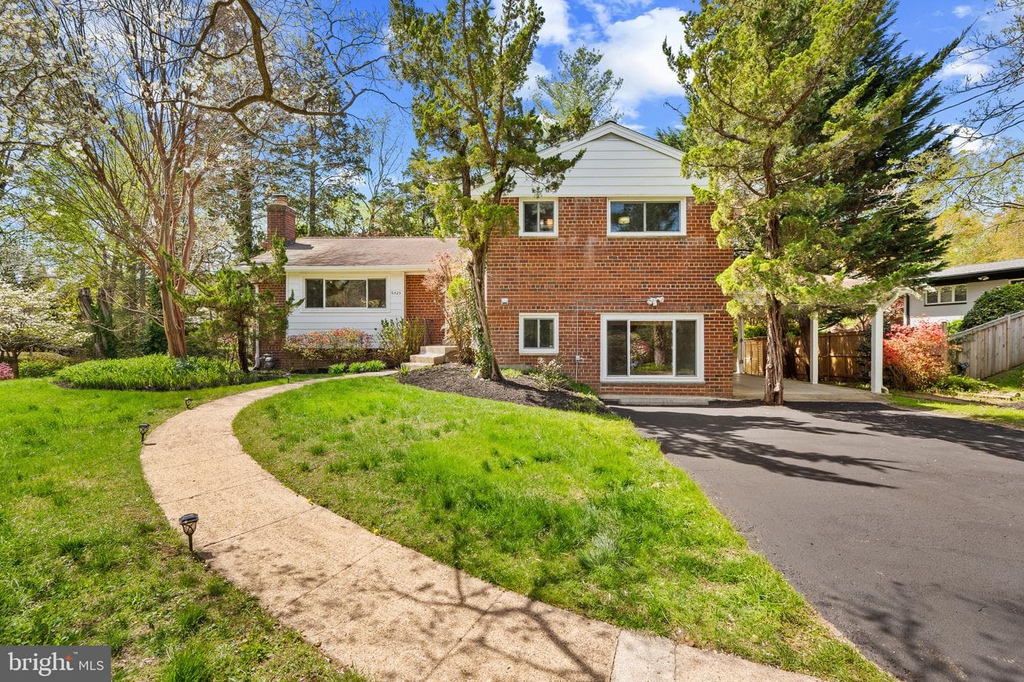 6523 Kerns Road, Falls Church