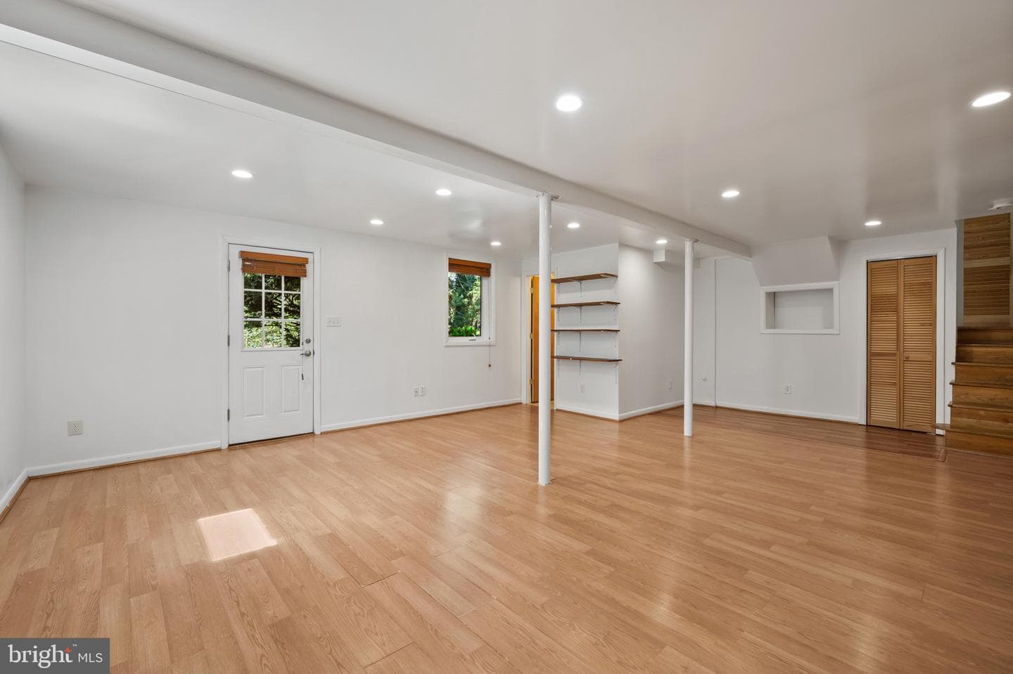 6523 Kerns Road photo 27