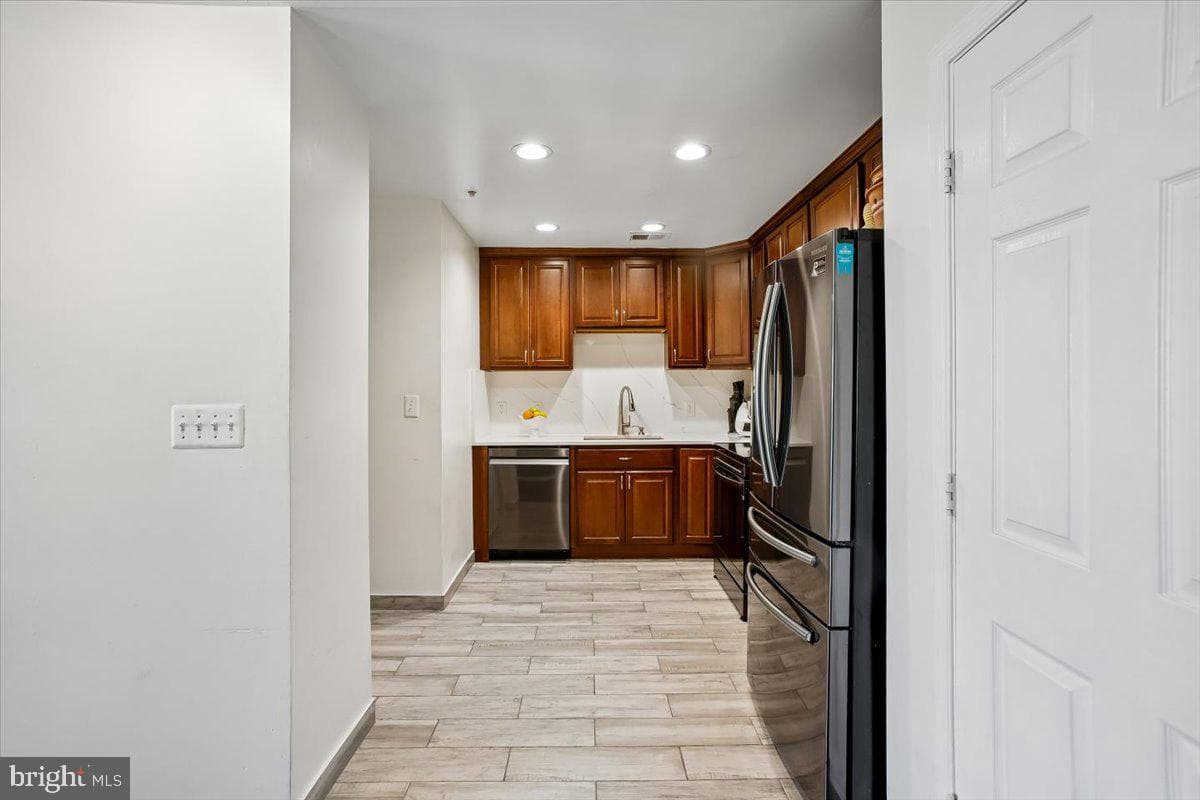 4150 Stevenson Street #102 photo 4
