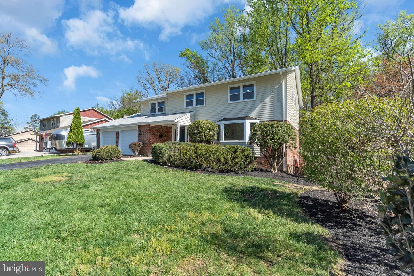 7804 Carrleigh Parkway photo 2