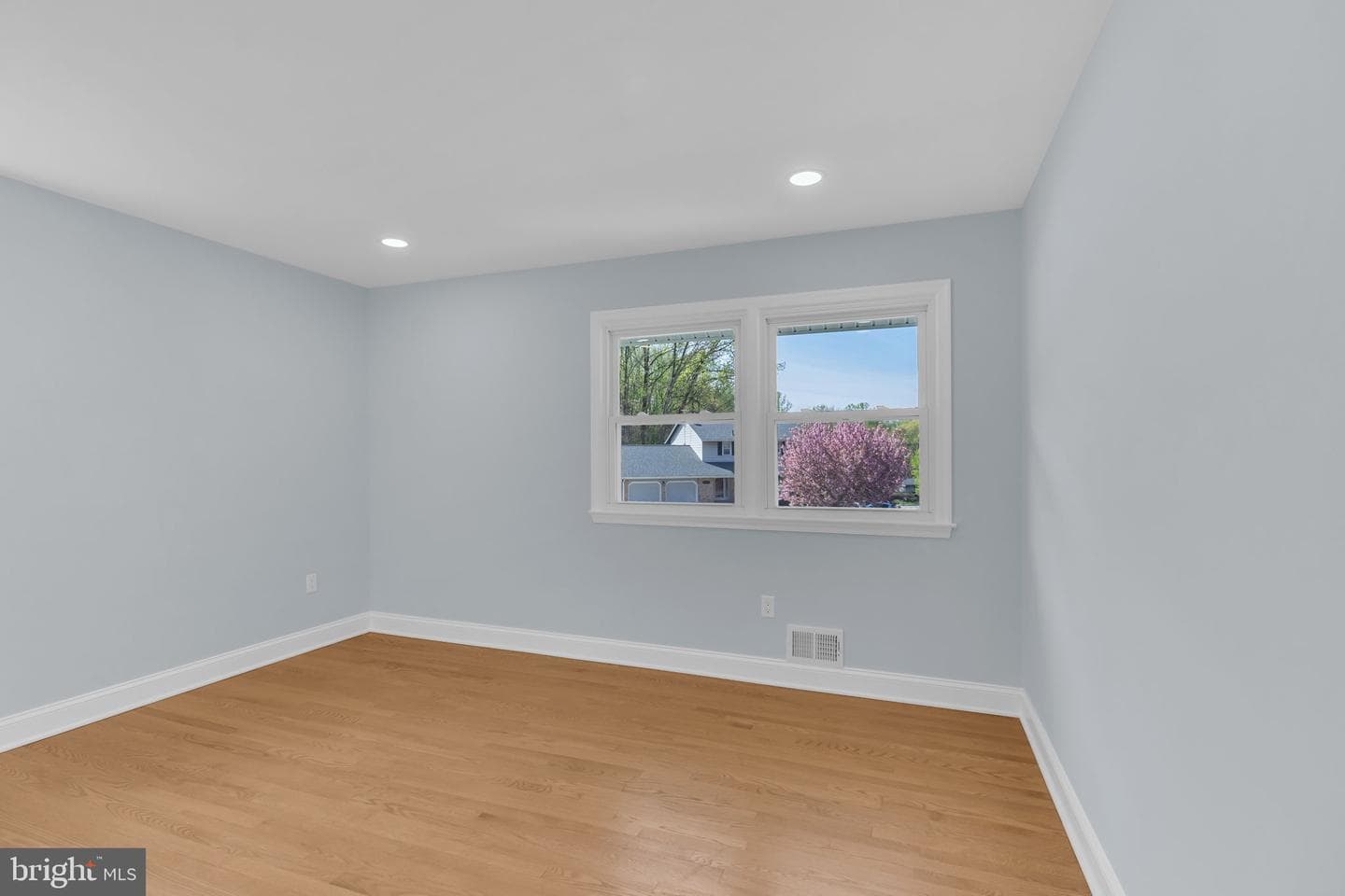 7804 Carrleigh Parkway photo 39