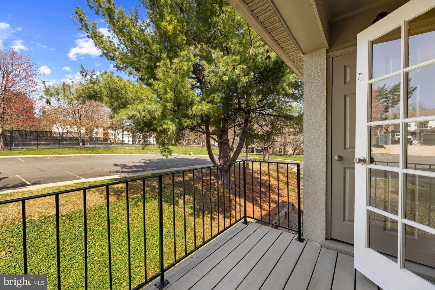5898 Surrey Hill Place #684 photo 16