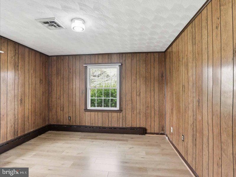 6404 Inwood Drive photo 17