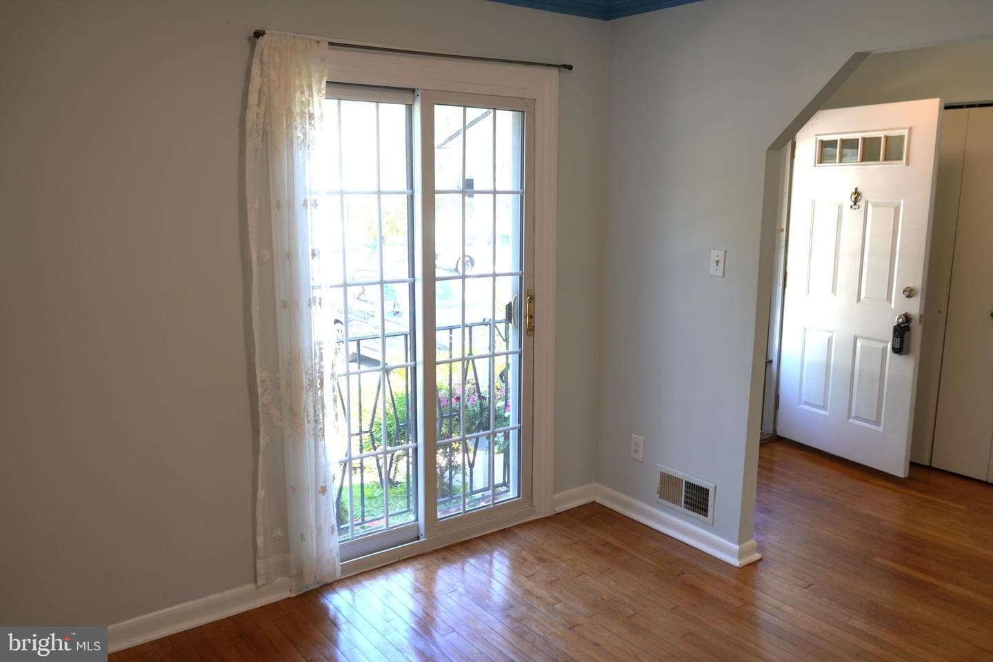 3364 Ardley Court photo 5