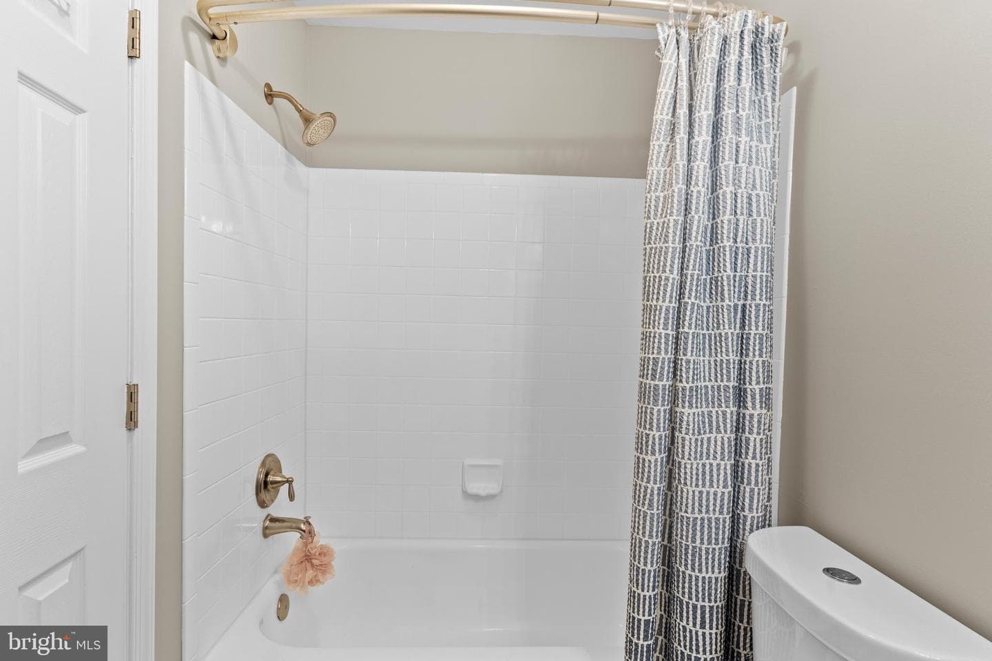 6760 Jenny Leigh Court photo 15
