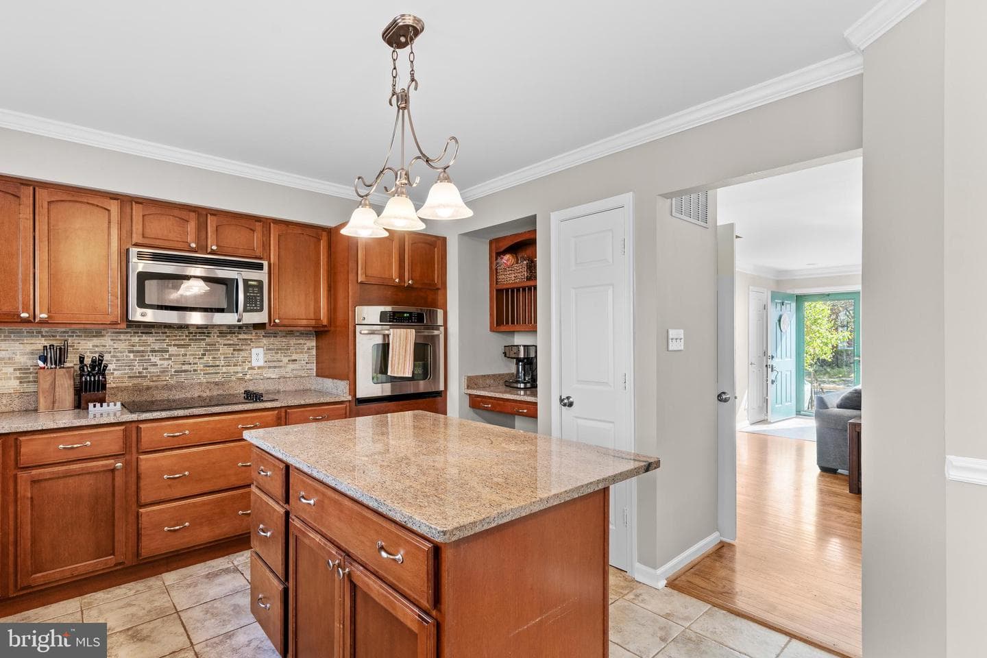 6760 Jenny Leigh Court photo 4