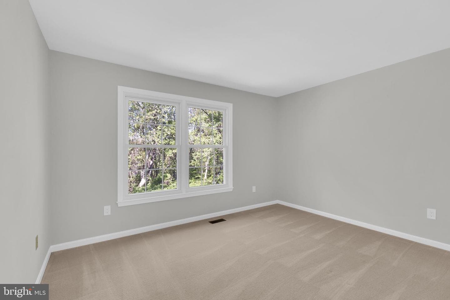 8101 Overlake Court photo 39