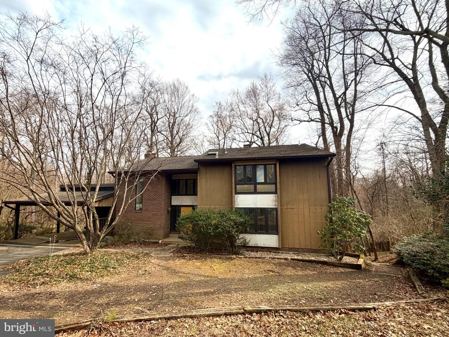 3311 Mantua Drive
