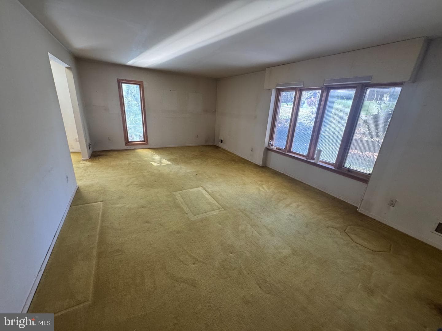 3311 Mantua Drive photo 6