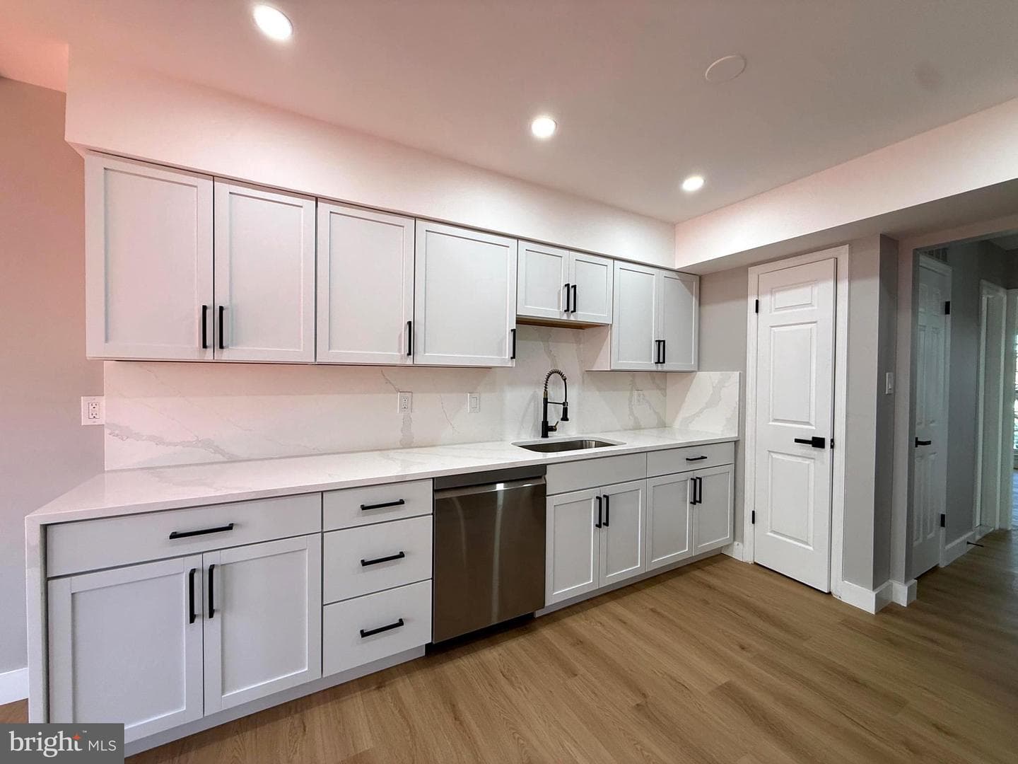 5836 Apsley House Court photo 22