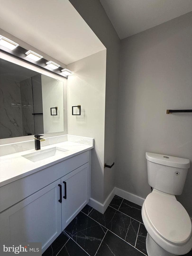 5836 Apsley House Court photo 33