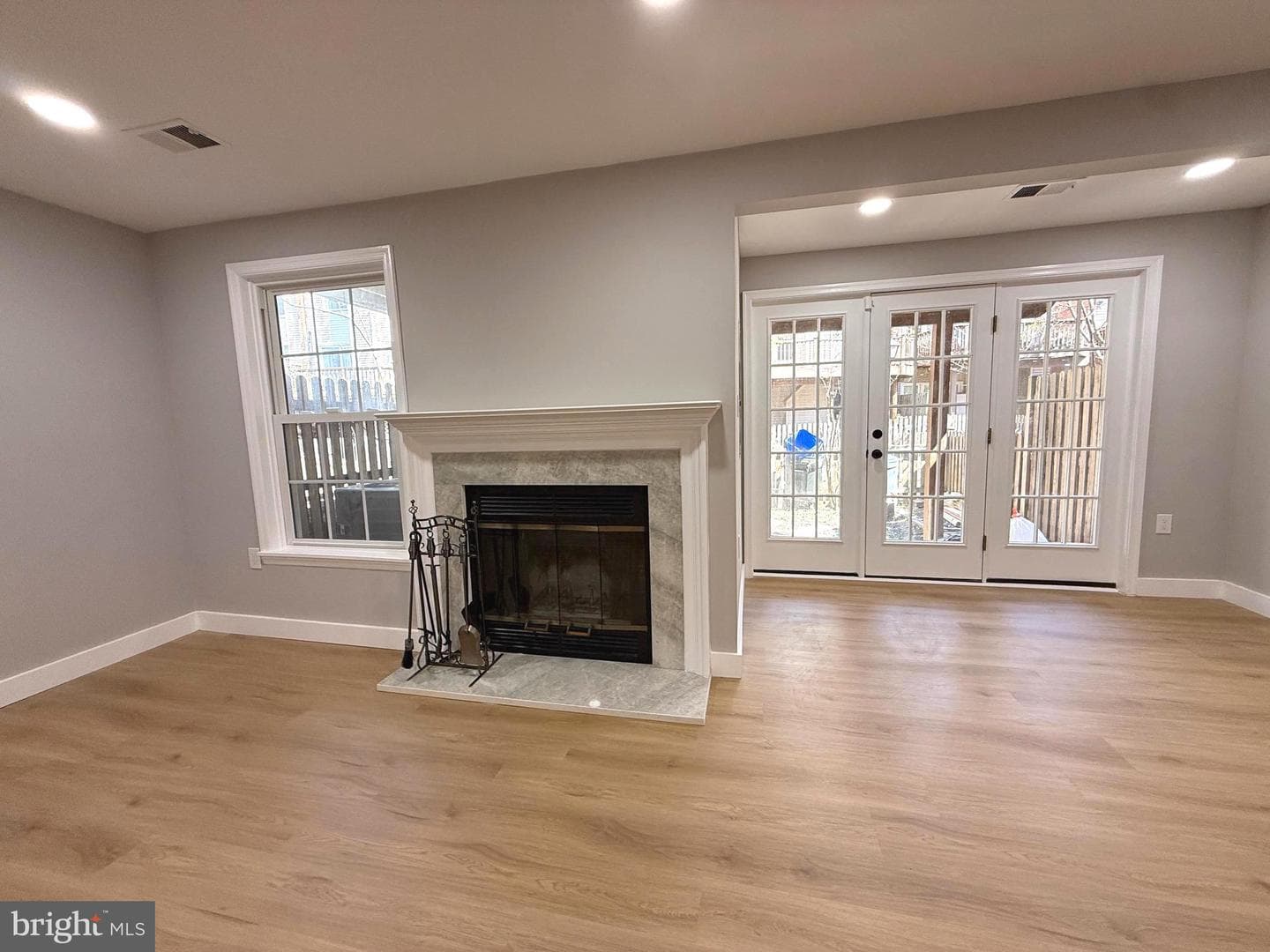 5836 Apsley House Court photo 37