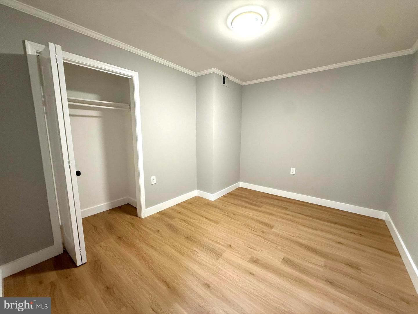 5836 Apsley House Court photo 39