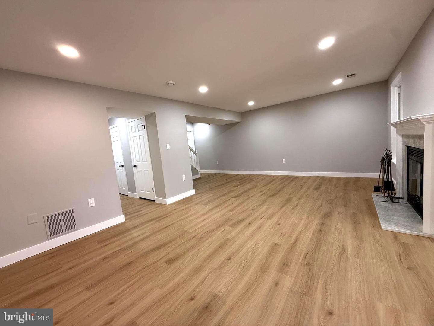 5836 Apsley House Court photo 41