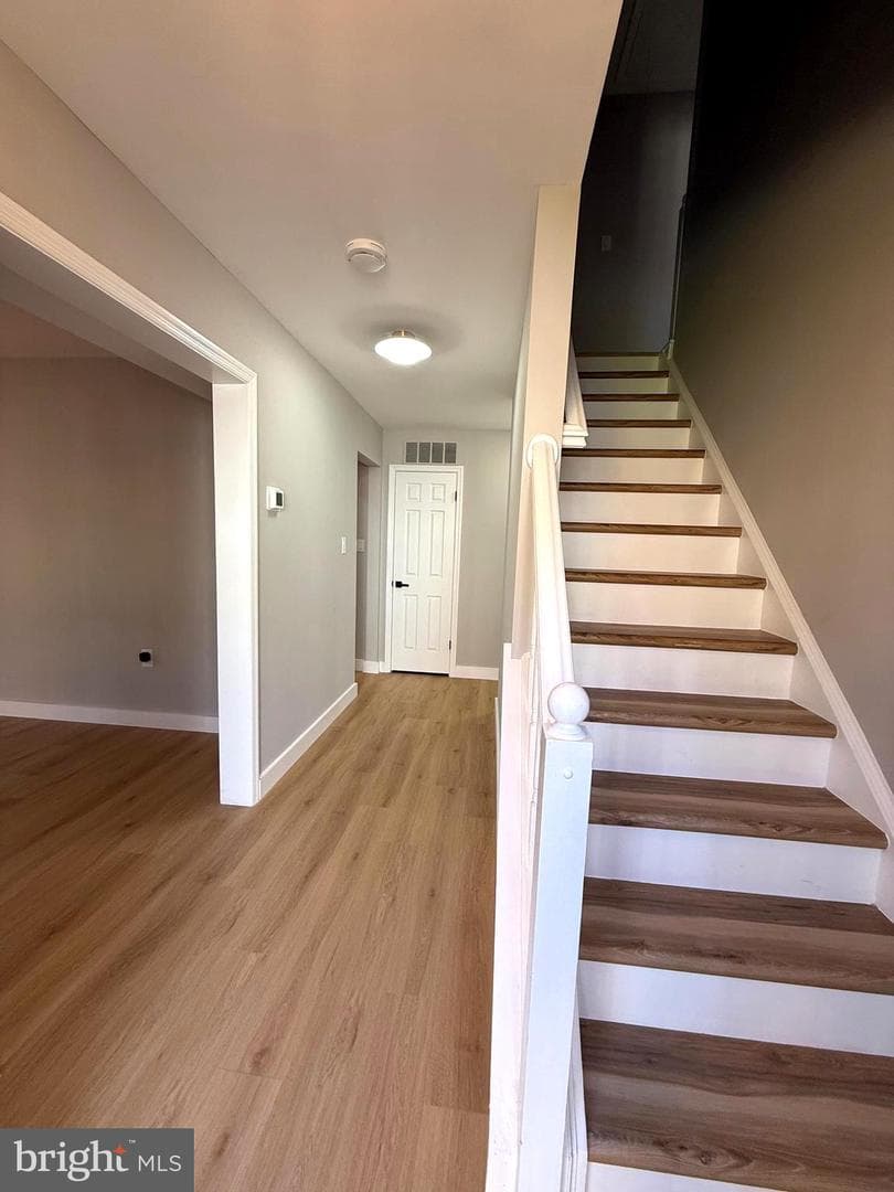 5836 Apsley House Court photo 46