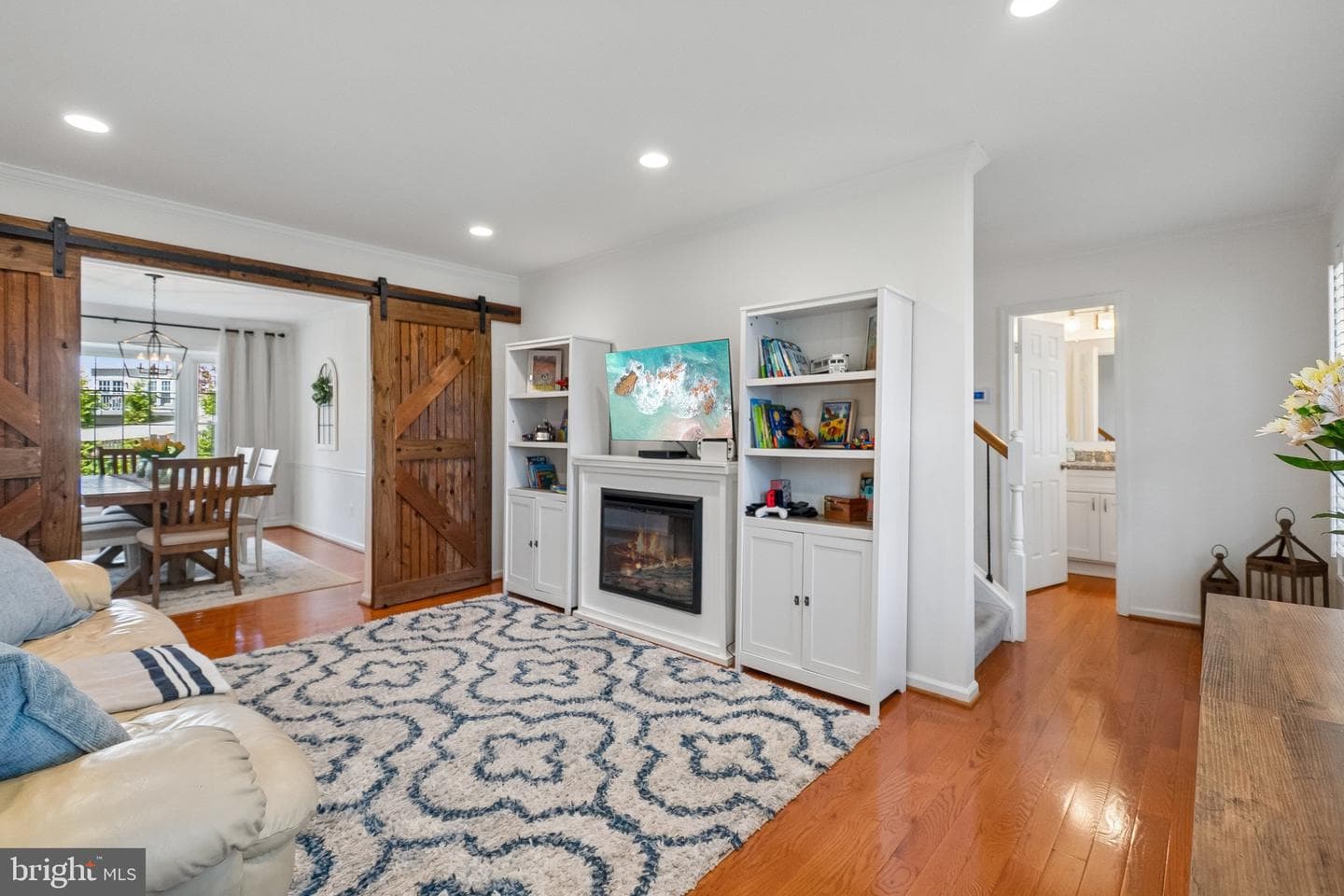 14511 Oak Cluster Drive photo 13