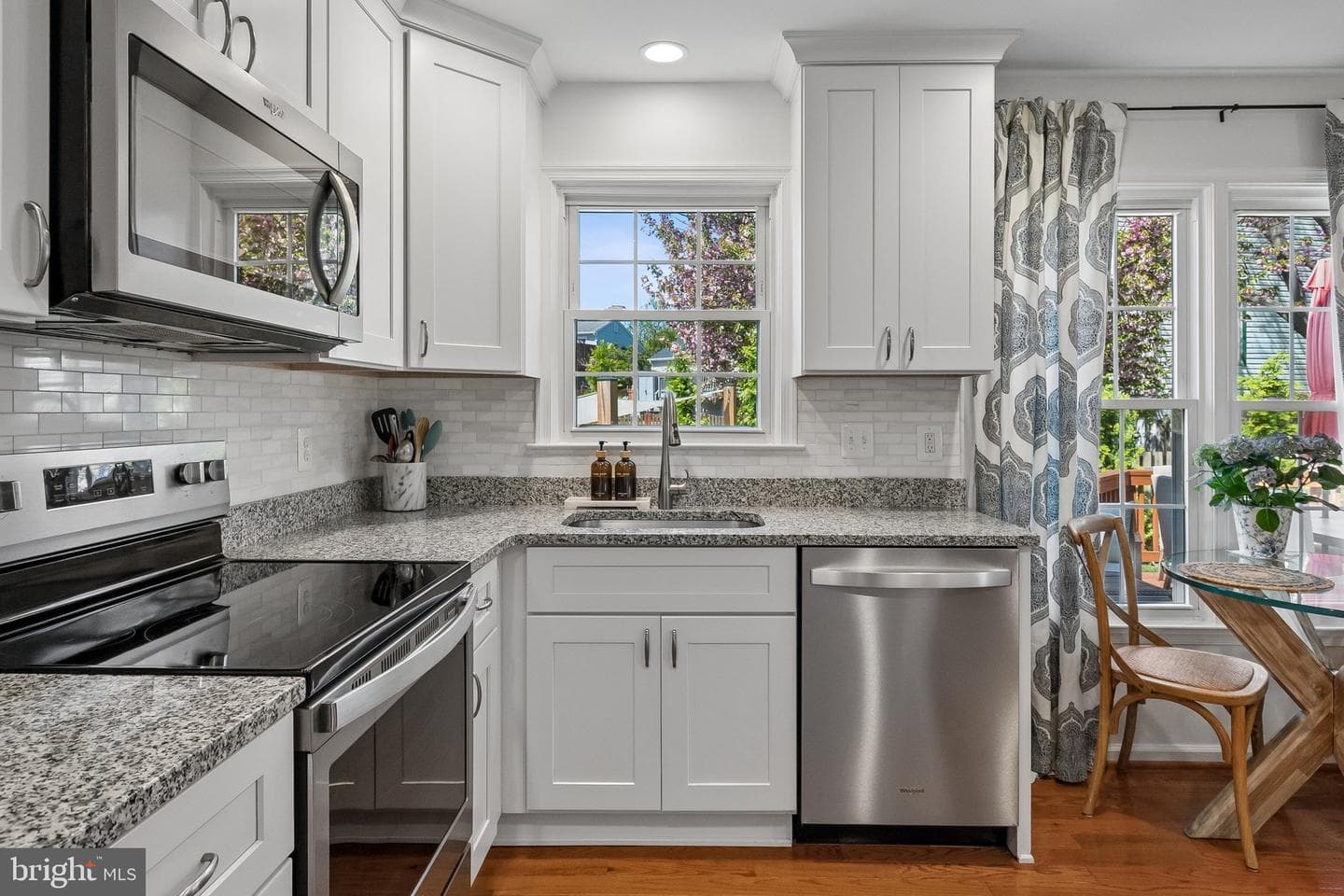 14511 Oak Cluster Drive photo 6