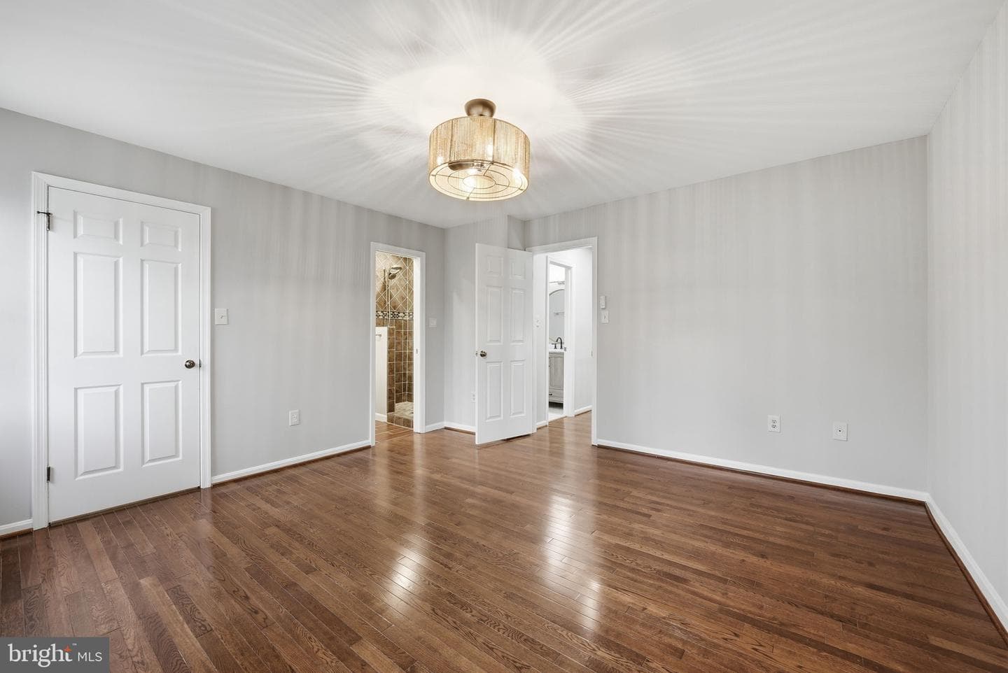 5872 Langton Drive photo 15