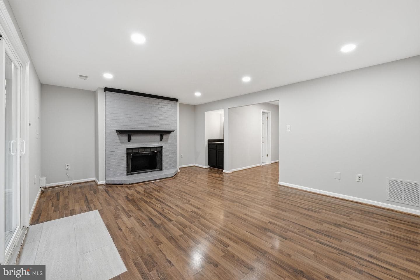 5872 Langton Drive photo 27