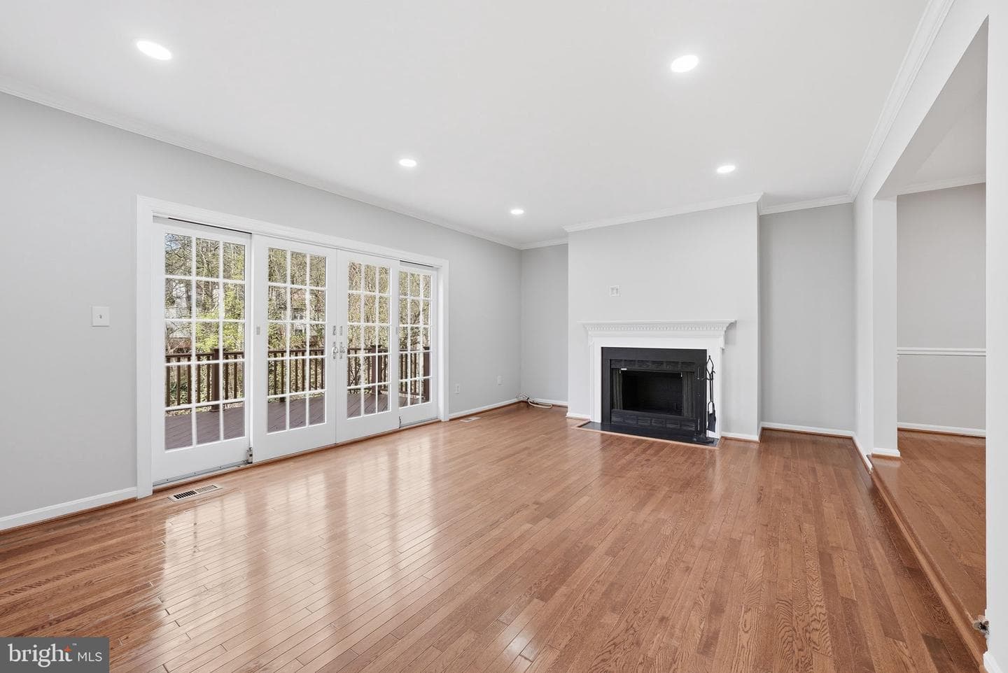 5872 Langton Drive photo 6