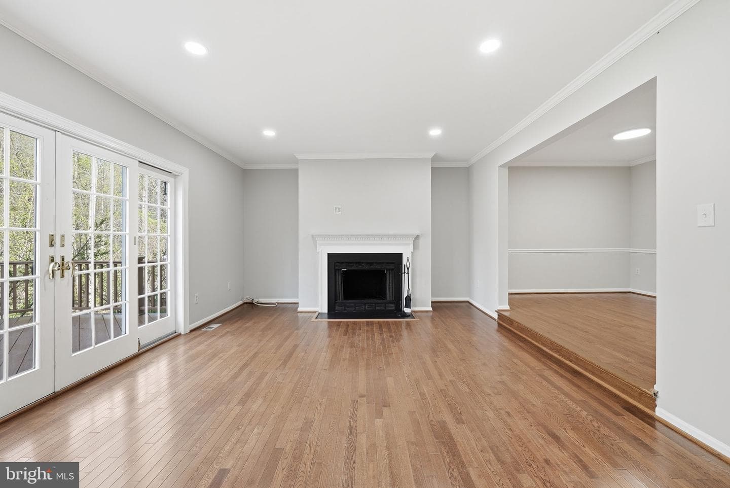 5872 Langton Drive photo 8