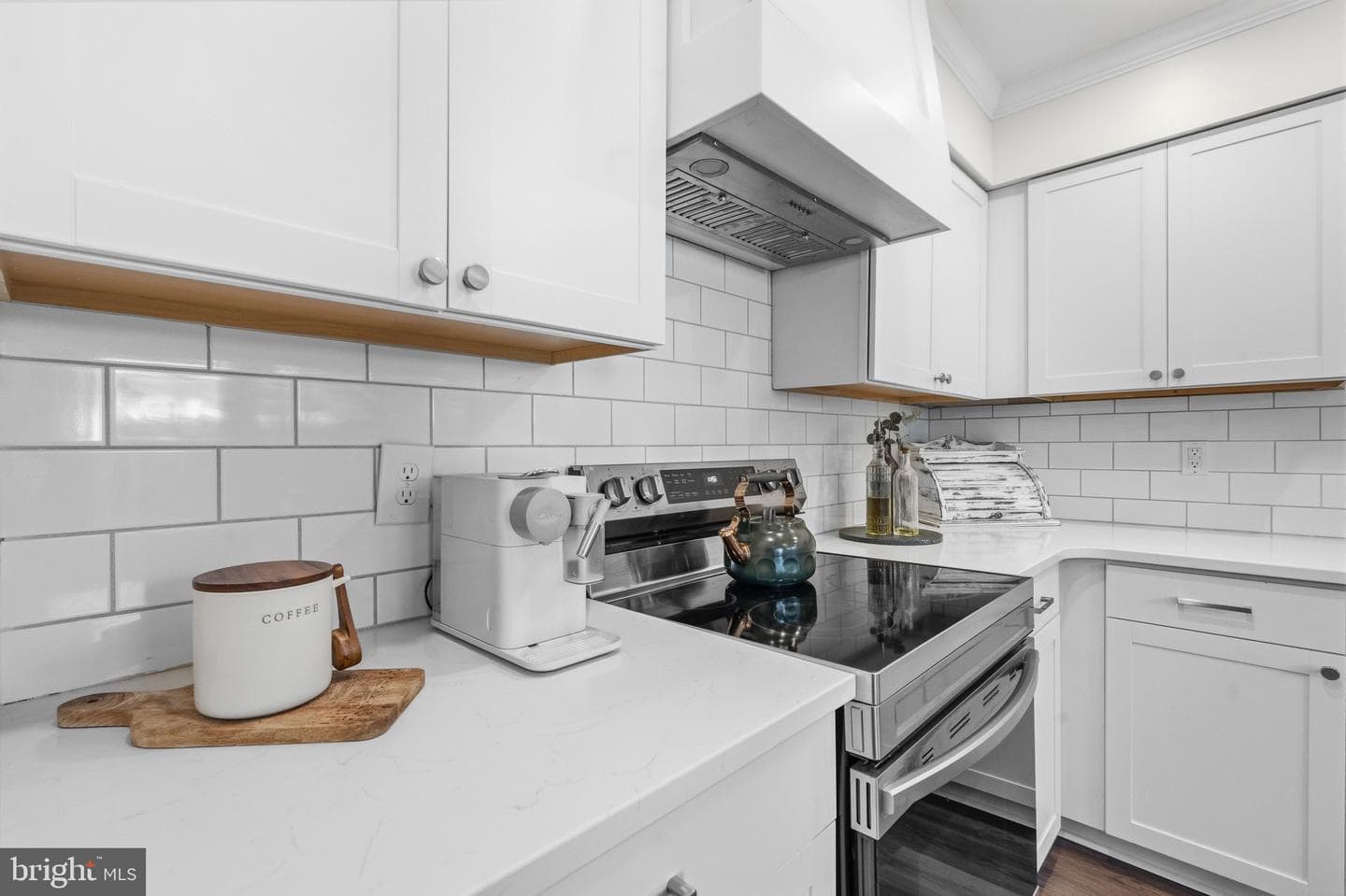 14206 Royal Oak Lane photo 17