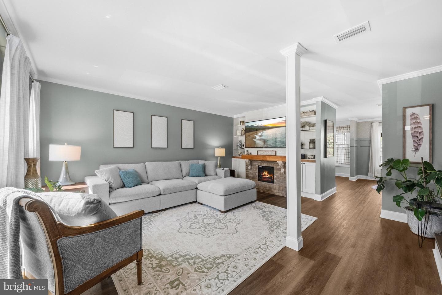 14206 Royal Oak Lane photo 4
