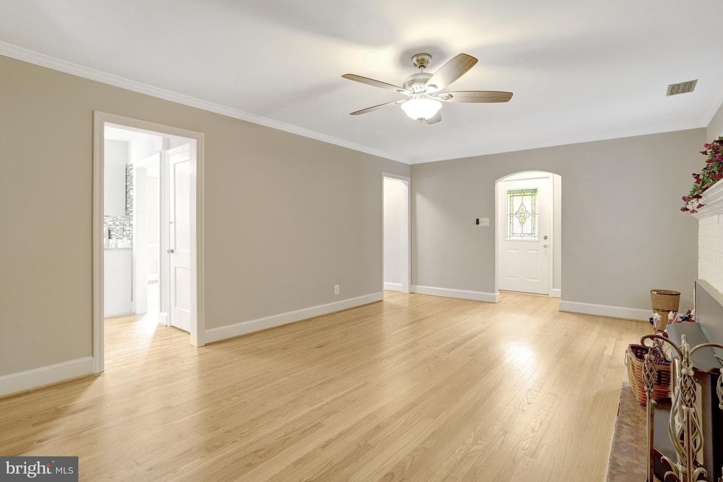 2753 Woodlawn Avenue photo 30