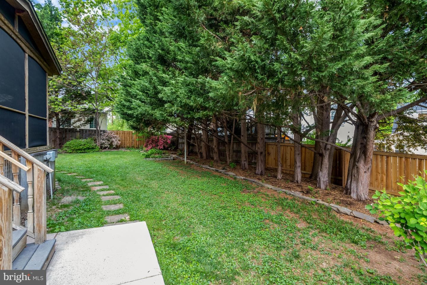2753 Woodlawn Avenue photo 7