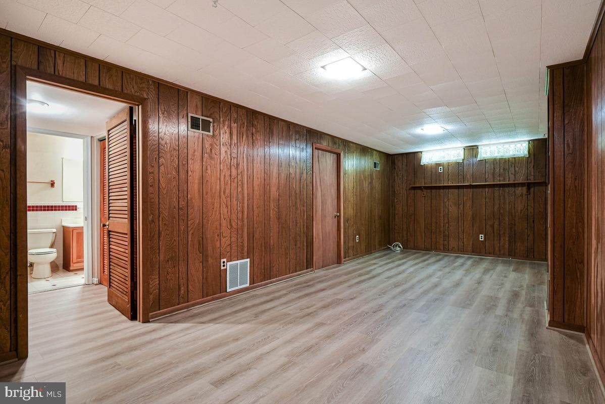 8714 Arley Drive photo 32