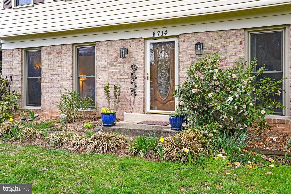8714 Arley Drive photo 4