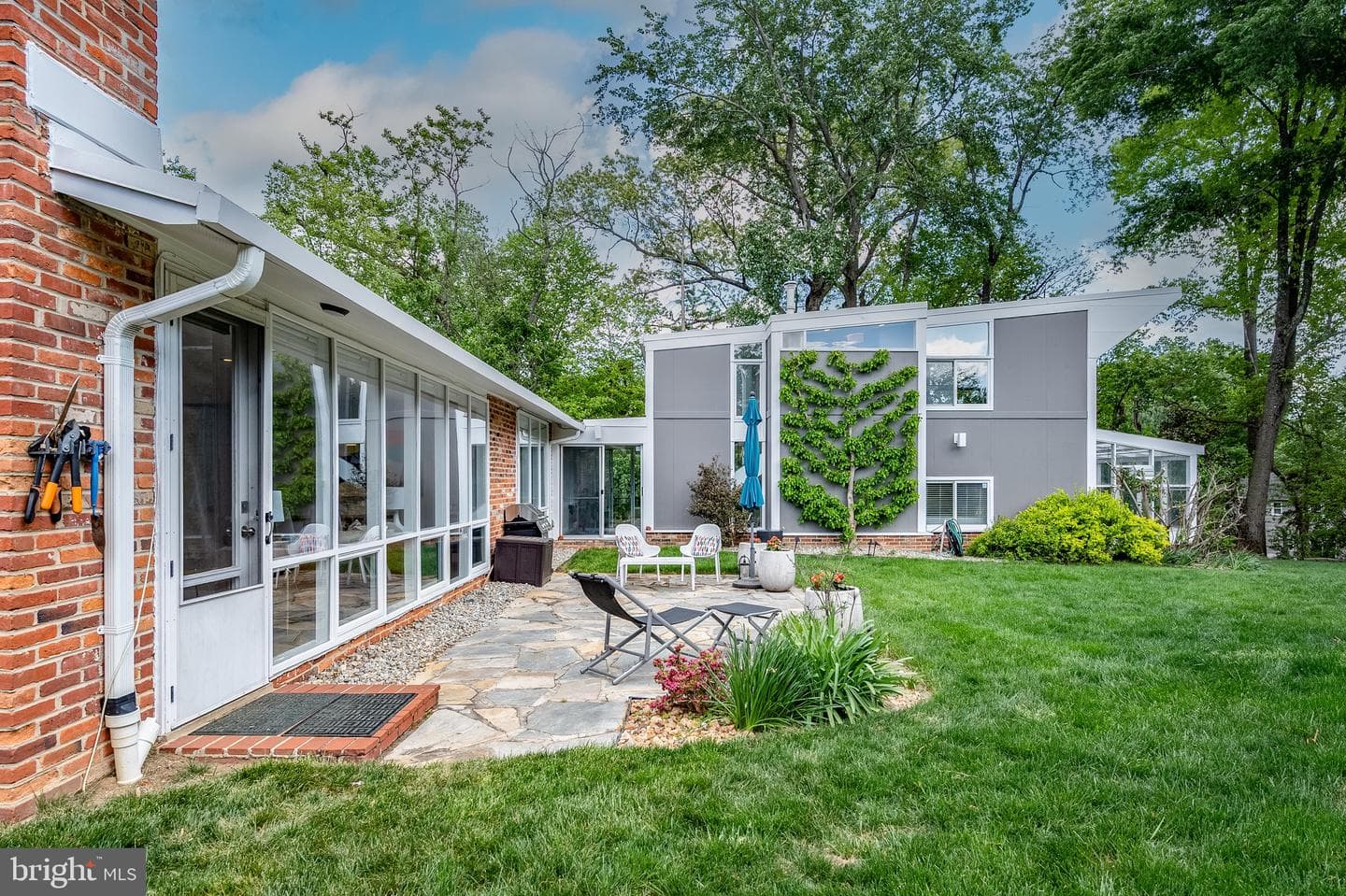 2103 Marthas Road photo 4