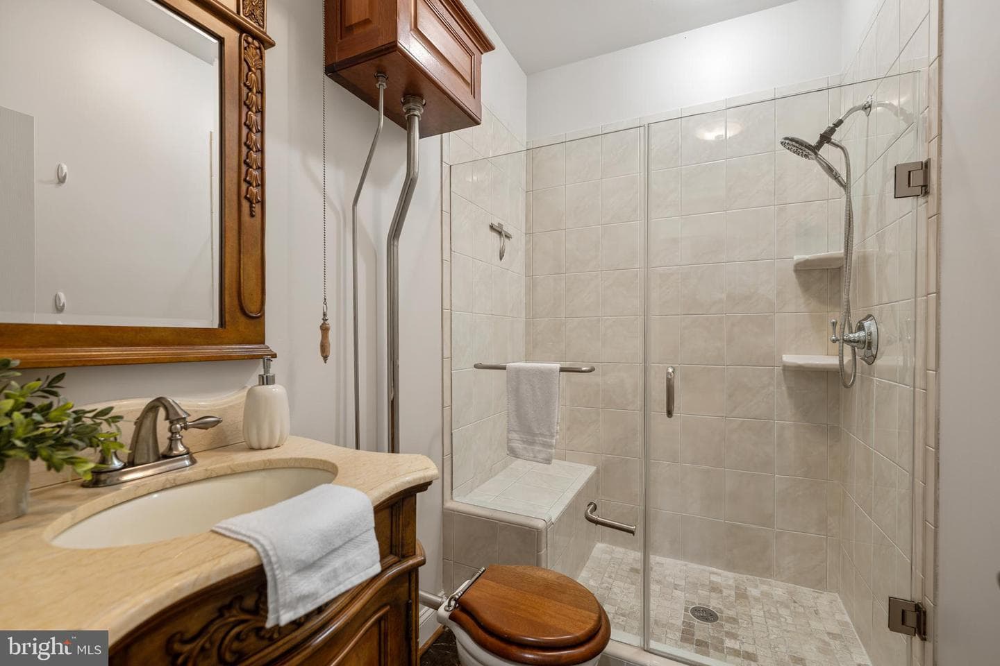 6912 Alpine Drive photo 17