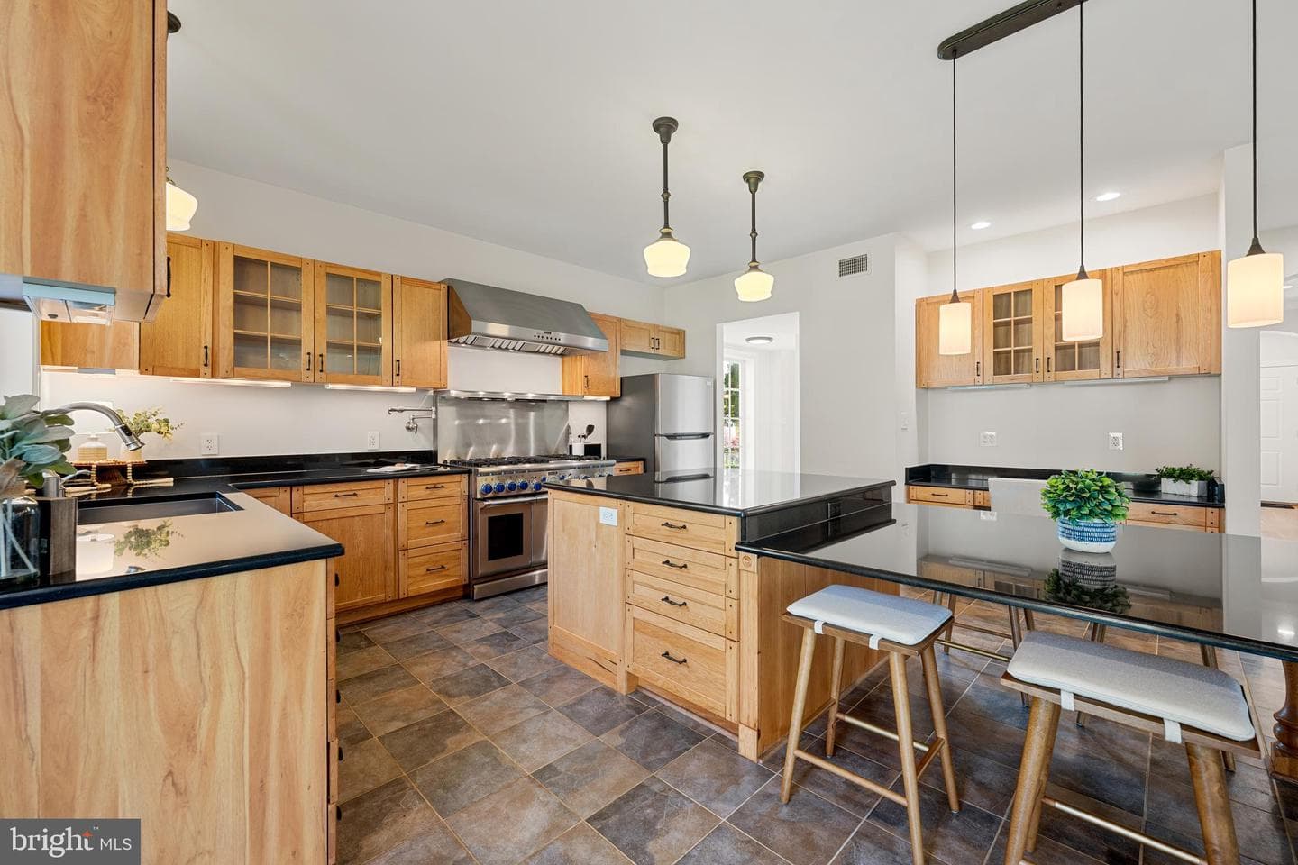 6912 Alpine Drive photo 4